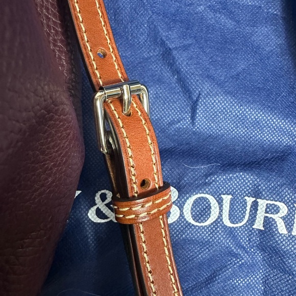 Dooney and Bourke pebbled leather burgundy crossbody bag - Picture 14 of 14